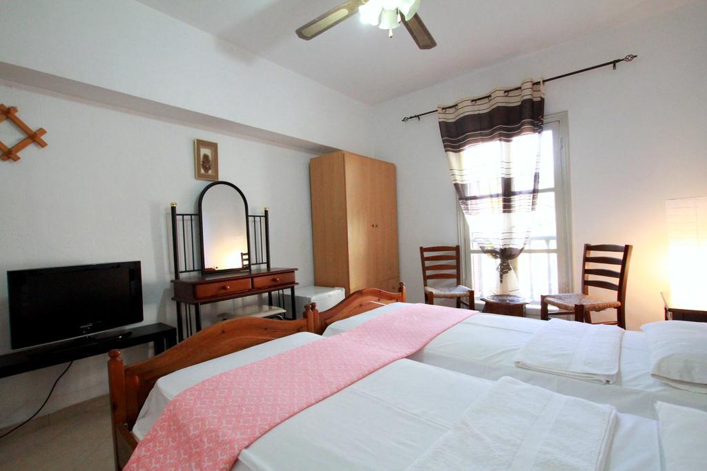 Traditional Apartments Alexandra Meyísti Zimmer foto